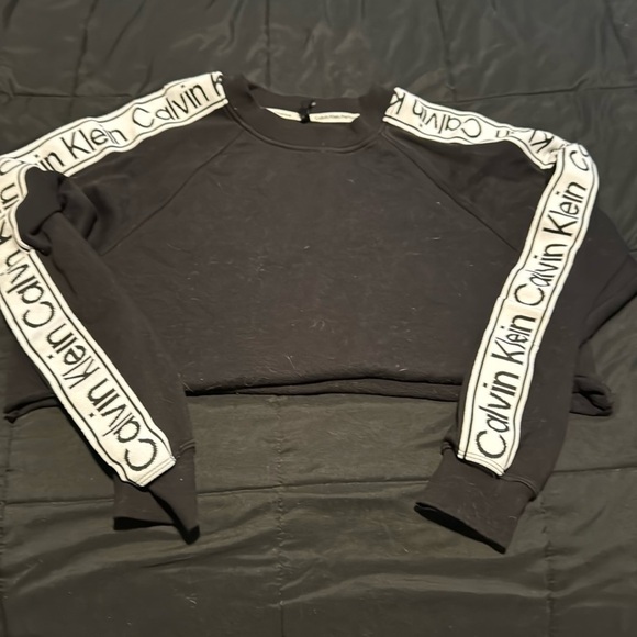 Calvin Klein Cropped Sweater - Picture 1 of 2
